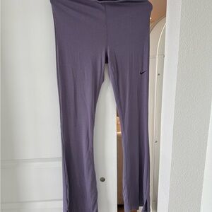Nike Lavender Activewear Leggings